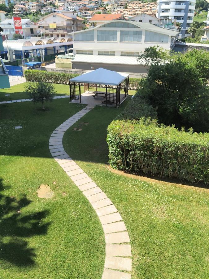 Appartamento Le Palme Montesilvano Marina Dış mekan fotoğraf
